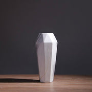 Vase Blanc Géométrique