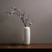 vase blanc strie