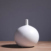 vase blanc boule